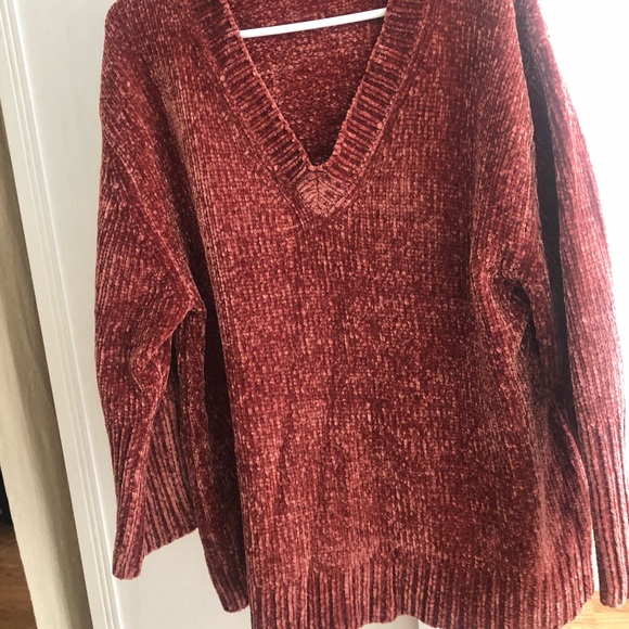 Zara Sweater - Picture 2 of 3